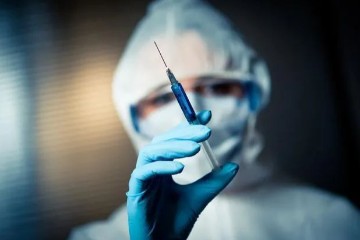 无效的医疗：手术刀下的谎言和药瓶里的欺骗